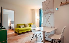 Bellevue Hotel & Apartments
